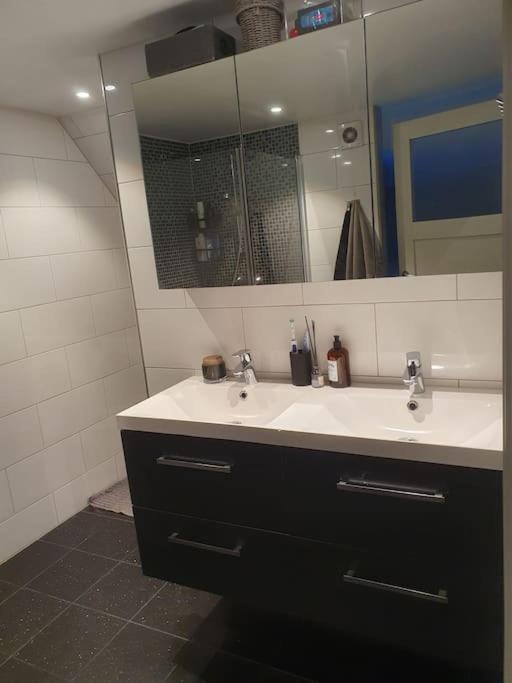 Modern Loftsleilighet เฟรดริคสตา ภายนอก รูปภาพ